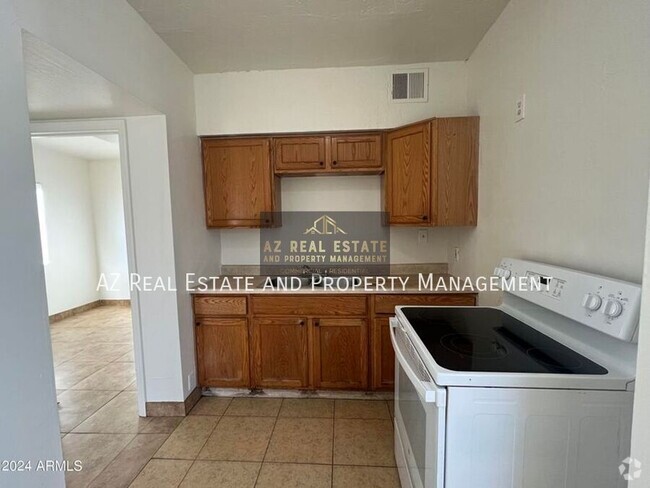 Building Photo - 1233 W Pierce St Unit 4 Rental