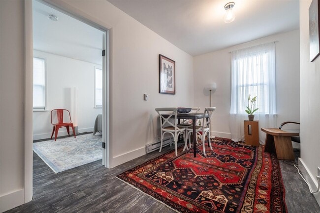 Building Photo - 373 3rd St Unit 1