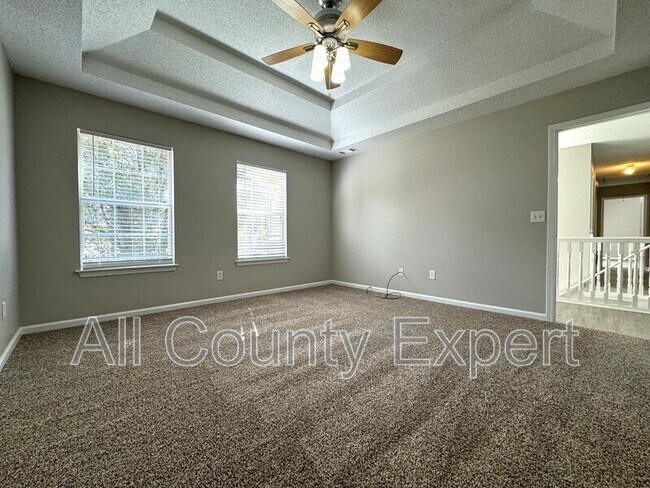 Photo - 4605 Skyward Pass