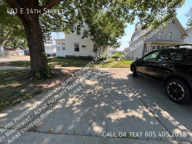 403 E 14th St
