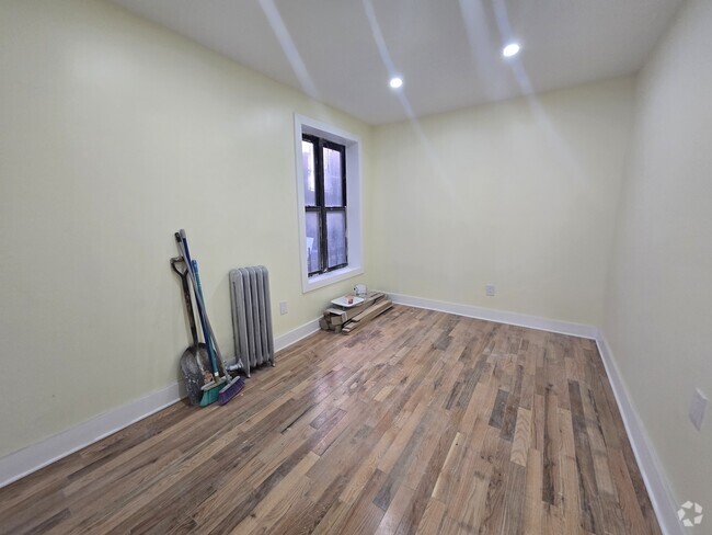 Building Photo - 404 E 21st St Unit #5 Rental