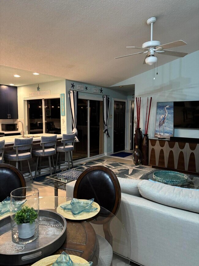 Photo - 7104 Geminata Oak Ct