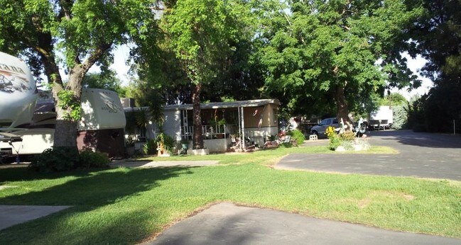 Photo - Westbrook Mobile Home Park