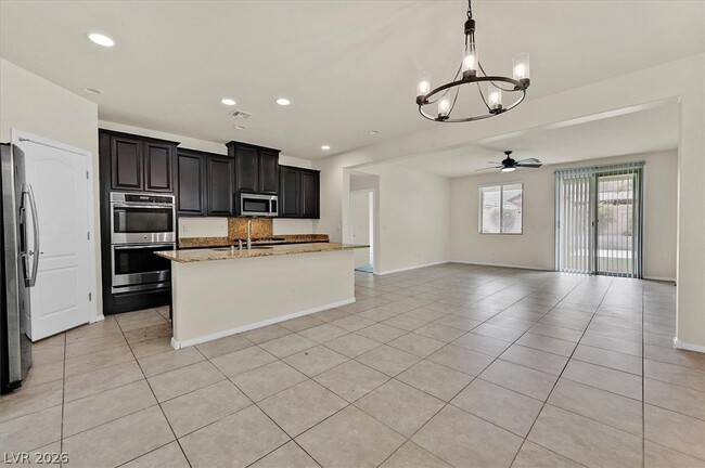 Photo - 7360 Rainford St