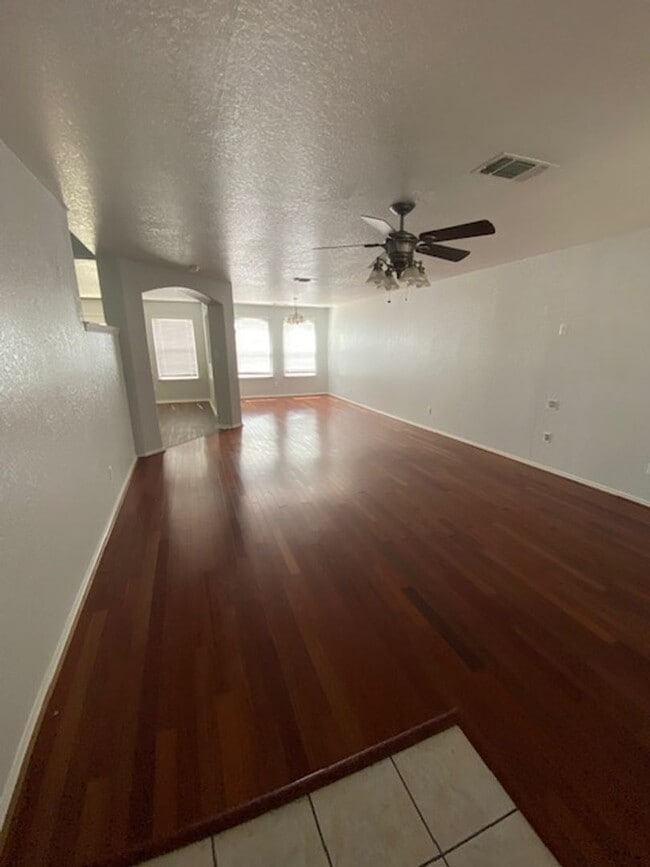 Photo - Spacious 3BR/2.5BA Home in San Antonio
