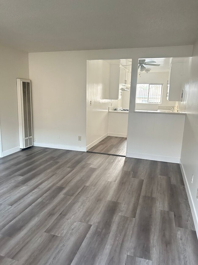 Photo - 821 Glenway Drive