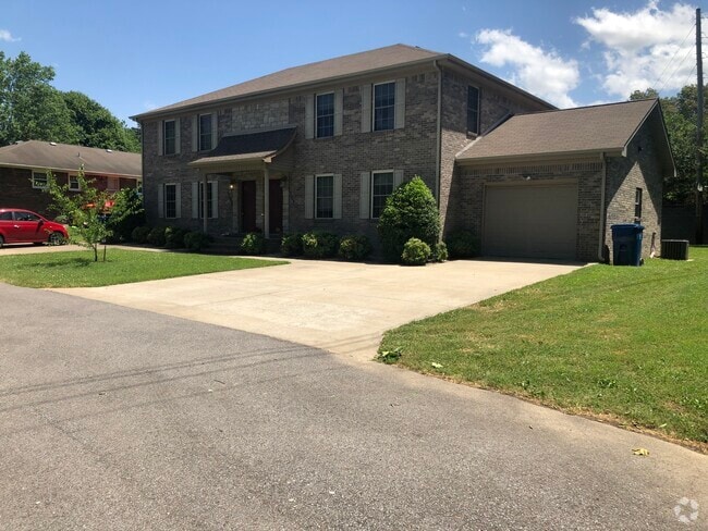 Building Photo - 1504 Mildred Dr Rental