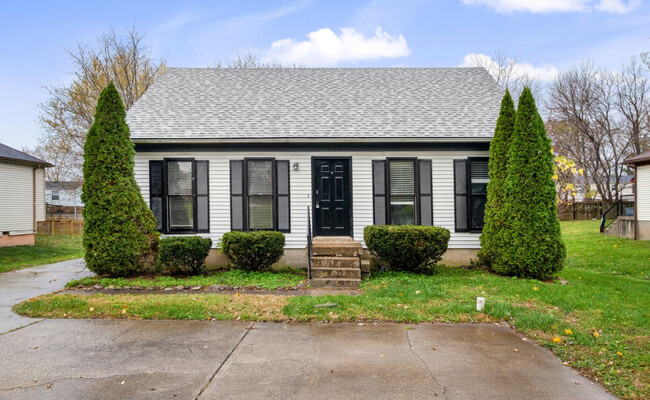 Front view - 4508 Murphy Ln House