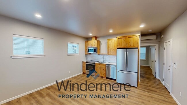 Photo - woodlawn705/707 Unit 705 Woodlawn Street