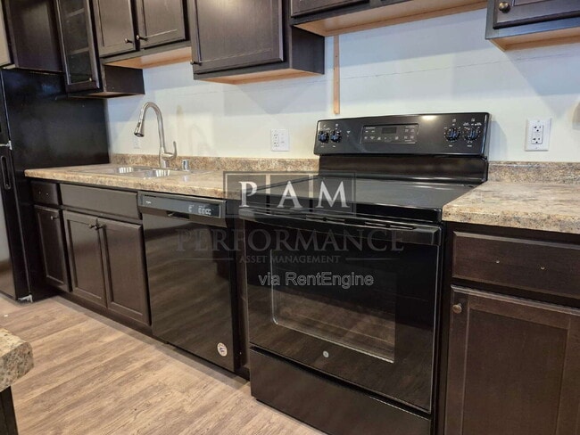 Photo - 5527 W North Ave