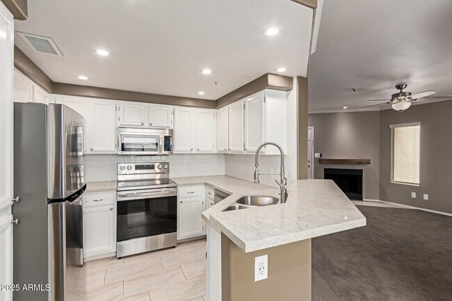 Building Photo - 750 E Northern Ave Unit 2145 Rental