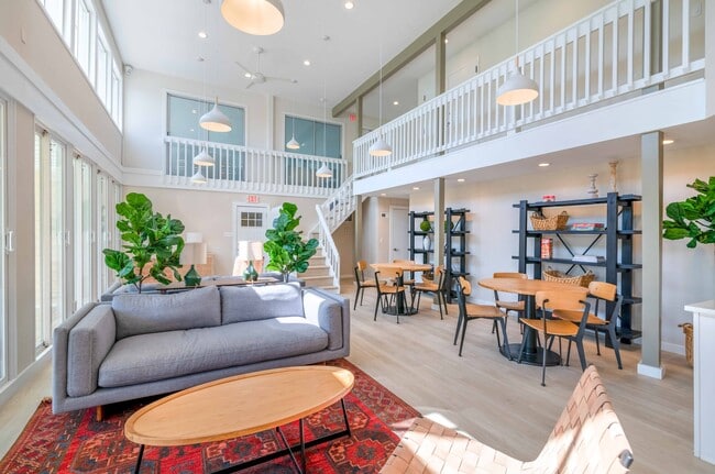 Photo - Lakeshore Preserve