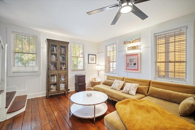 Photo - 237 Coming St