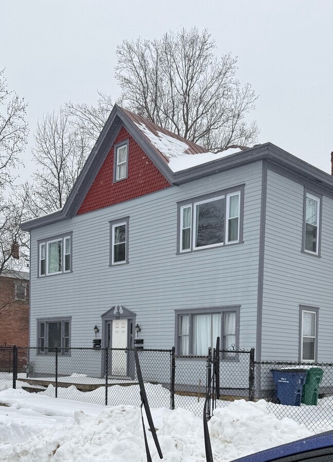 Photo - E. HIGH STREET Unit 3