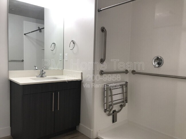 Photo - 2874 Kiesel Ave Unit 304