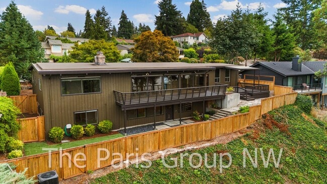 Photo - Extraordinary 4BR, 4200sf Mid Century Water View Home with Amazing Outdoor Spaces