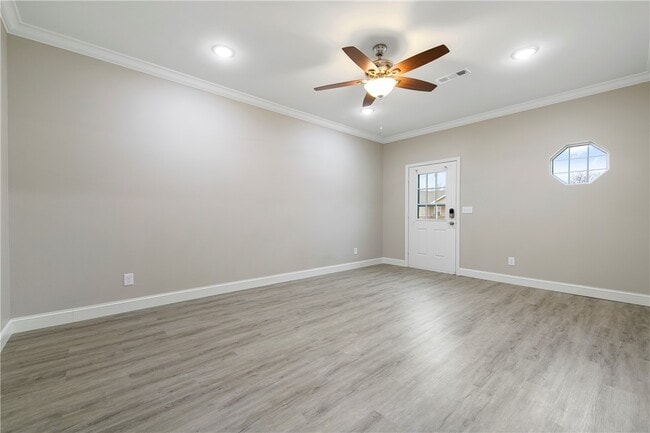Photo - 605 N 7th St