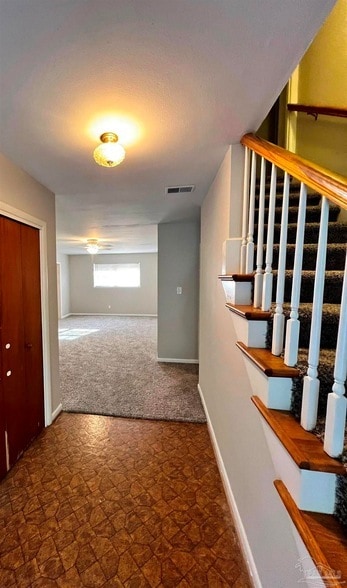 Photo - 203 Priscilla Dr