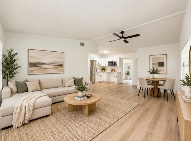 1636 NW 16th St