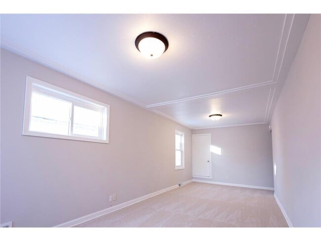 Photo - 118 13th Ave S