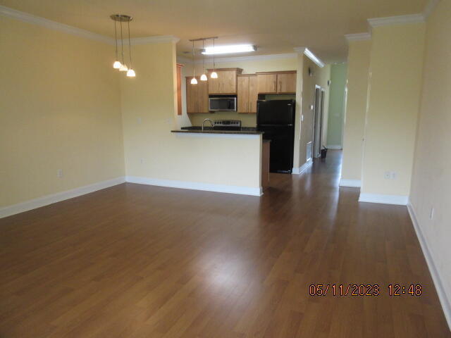 Photo - 526 Valparaiso Pkwy