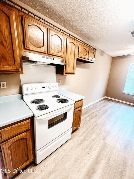 9453 Wickfield Cove