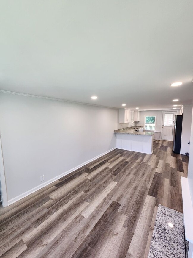 Photo - Apex-Durham /3BR Jordan Lake House