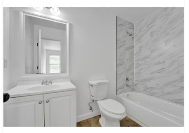 Photo - 1373 Cooper St