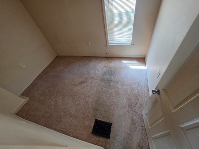 Photo - 1008 W 7th St Unit 1st Floor