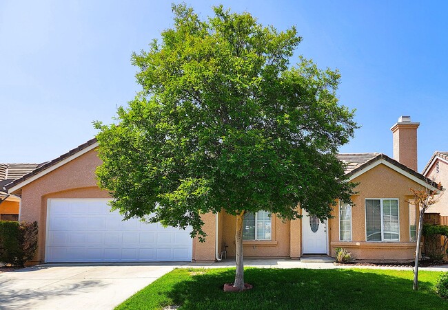 Updated Hemet Home, 2Bd, 2Ba, Bonus Room - Updated Hemet Home, 2Bd, 2Ba, Bonus Room
