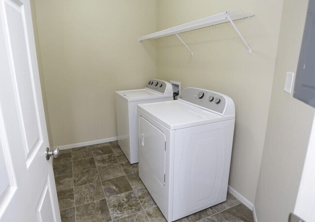 Shadow Ridge Apartments