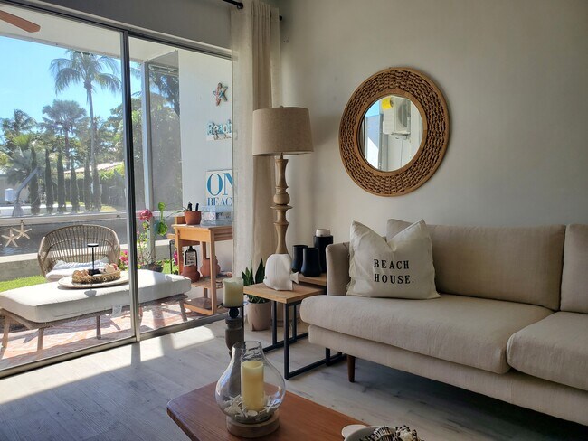 Photo - 13105 Ixora Ct Unit 119