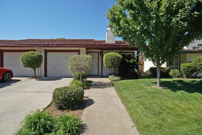 Building Photo - Beautiful home in Rancho Cordova!