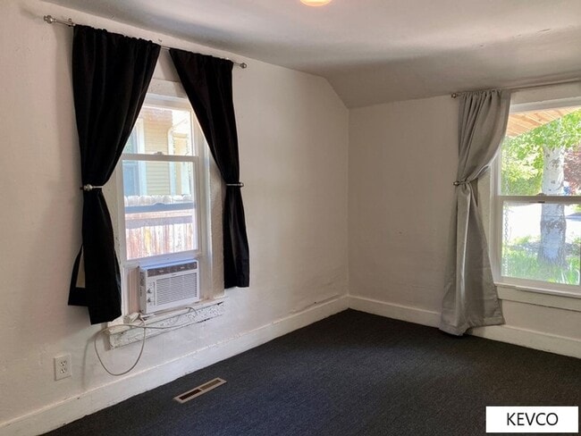 Photo - Old Town Classic Style Cottage!