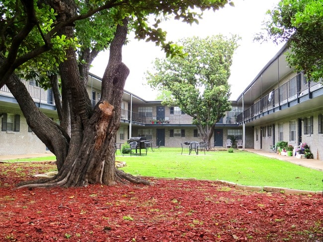 The Grove at Rampart