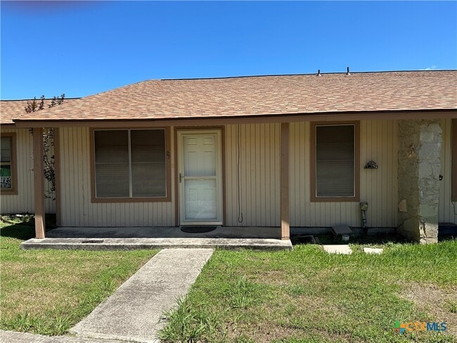 Photo - 1051 Country Club Dr Unidad 27 Rental