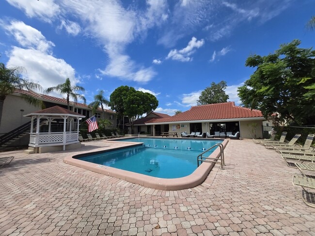 Photo - 5242 NE 6th Ave Unit D27