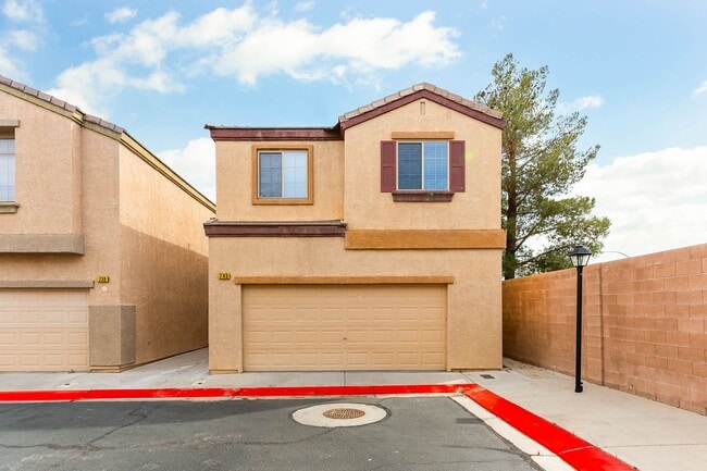 Building Photo - Must See Home in Gated Community!