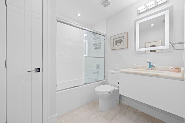 Photo - 818 Tanbark Dr