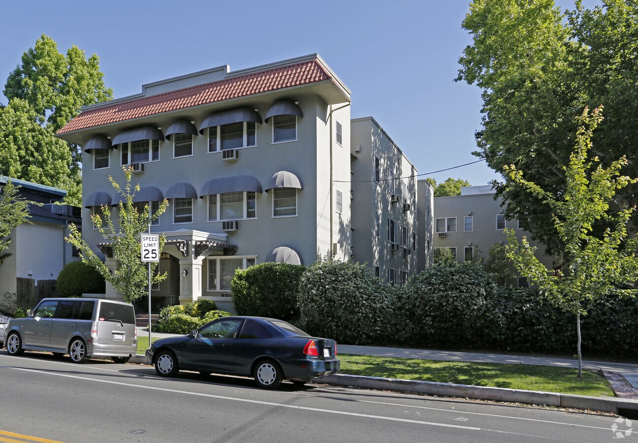 Crisler Apartments - Crisler Apartments