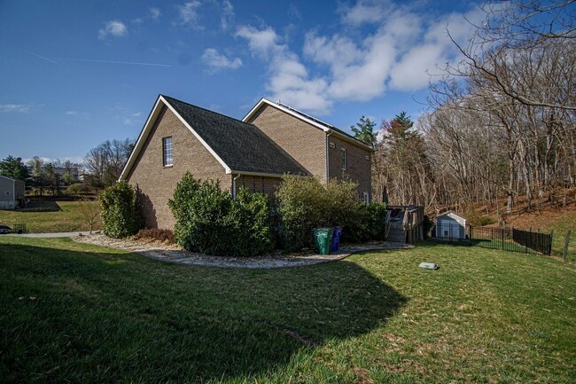 Photo - Spacious Home with Hot Tub, Fenced Yard and Solar Power