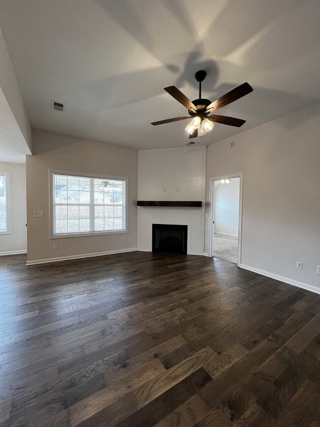 Photo - 1506 Fredrick Dr