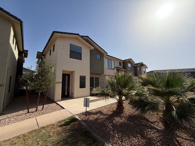Photo - DARLING TOWNHOME FOR RENT!