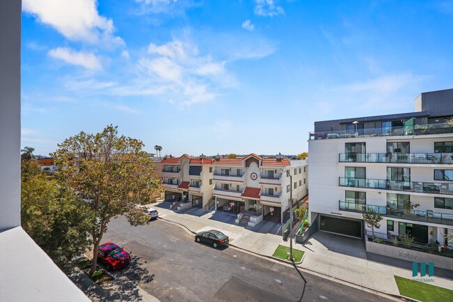 Photo - Hi Point Terrace by Wiseman