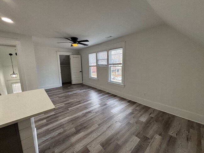 Photo - 4115 Whitman Ave Unit UP