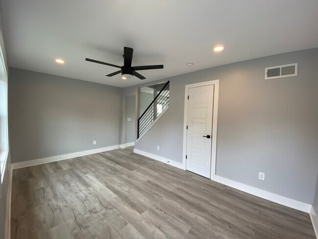 Photo - Craven Street Unit 8