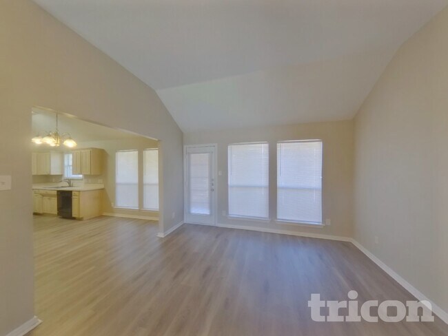 Photo - 7501 Ashcroft Cir