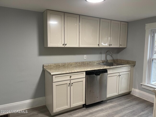 Photo - 436-438-438 Schiller Ave