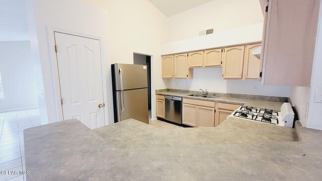 Photo - 604 Wind River Ave