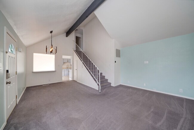 Photo - 2283 Oppio St